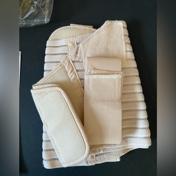 Maternity Support Belt Babies R Us - Picture 7 of 10